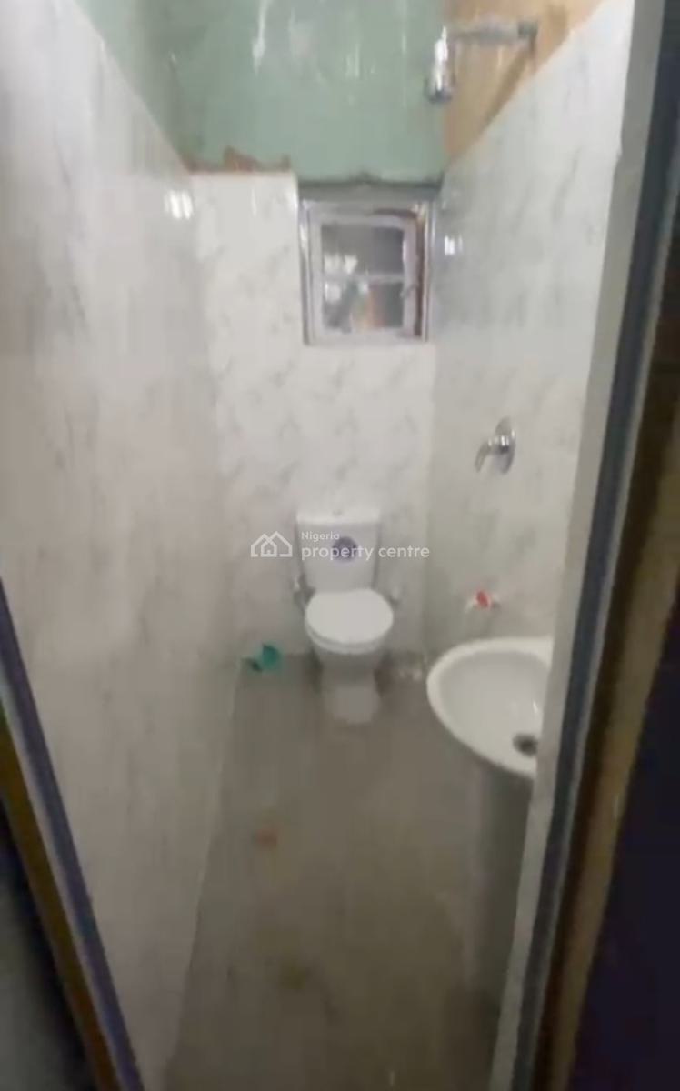 Decent 2bedrooms Ground Flat All Rooms Ensuite & Guest Toilet, Pop, R-jolad Axis New-garage Gbagada, Gbagada Phase 1, Gbagada, Lagos, Flat / Apartment for Rent