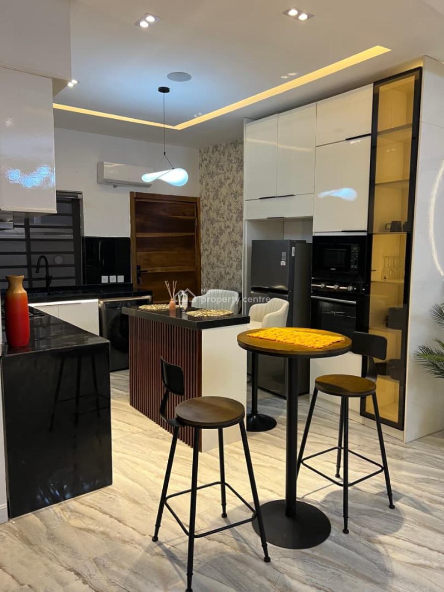 Luxury 2 Bedroom Apartment with Pool Gym Ps5, Agungi, Lekki, Lagos, Flat / Apartment Short Let