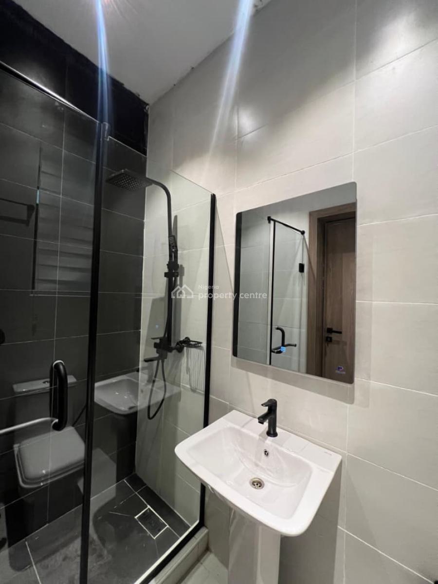 Luxury 2 Bedroom Apartment with Pool Gym Ps5, Agungi, Lekki, Lagos, Flat / Apartment Short Let