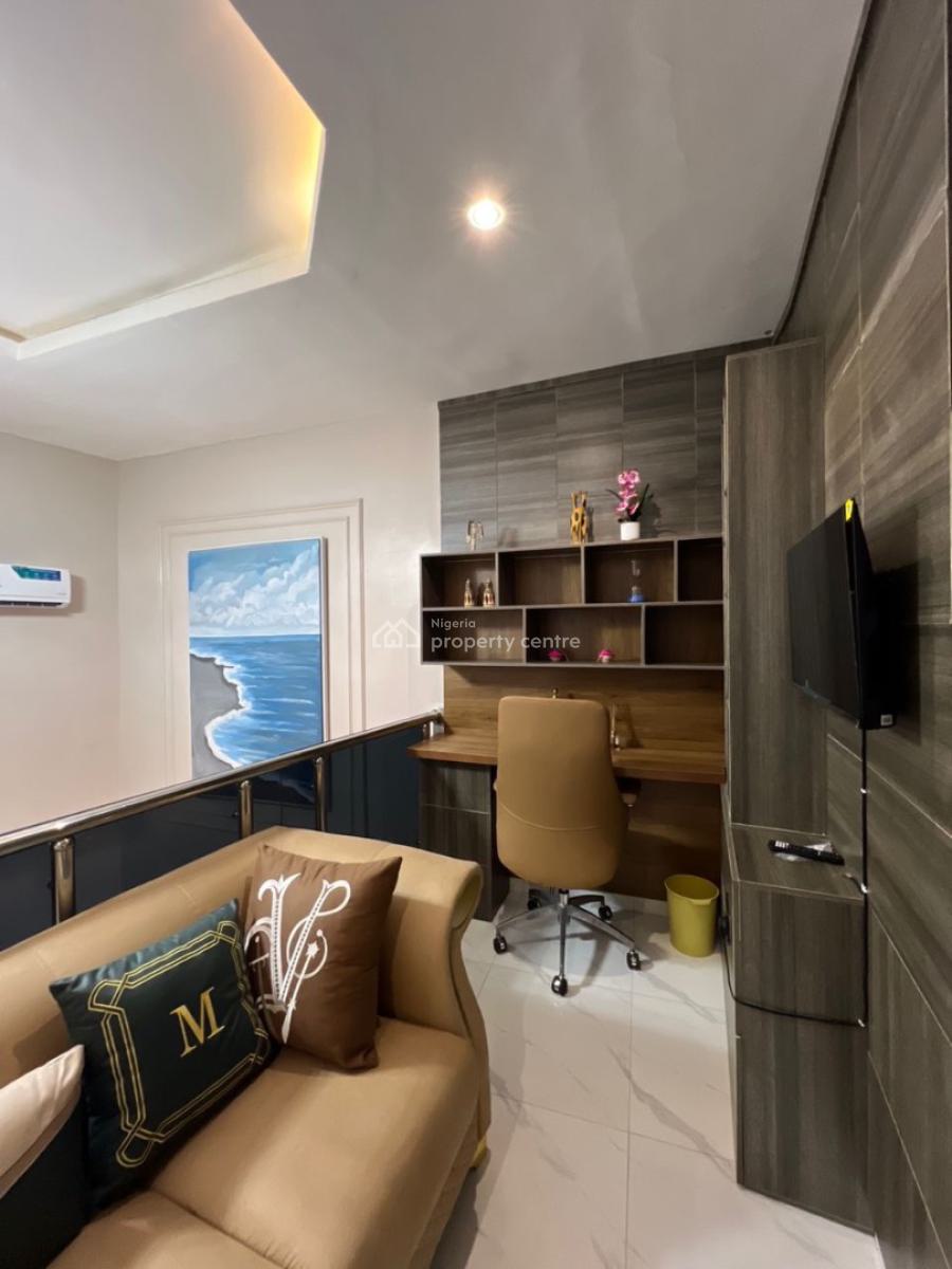 Luxury 4 Bedroom Apartment with Balcony, Ajah, Lagos, Flat / Apartment Short Let