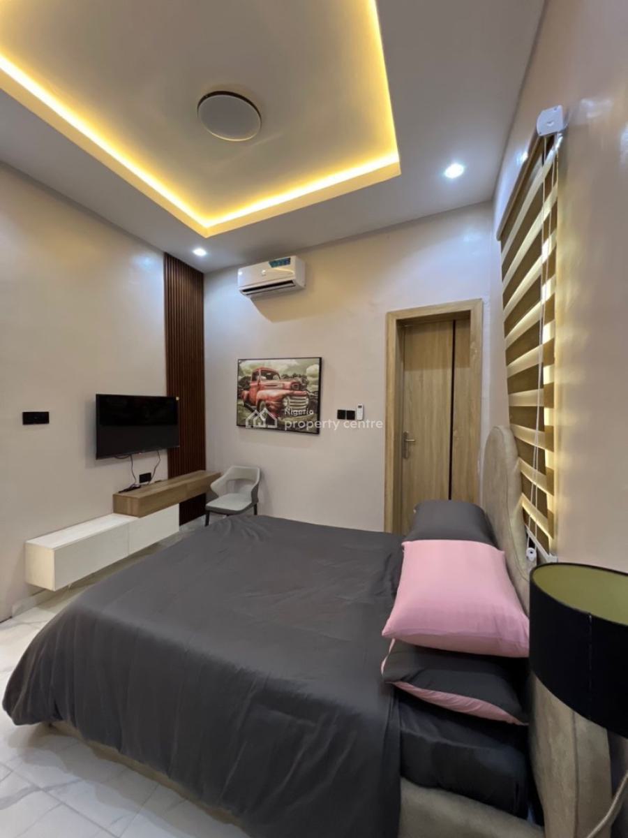 Luxury 4 Bedroom Apartment with Balcony, Ajah, Lagos, Flat / Apartment Short Let