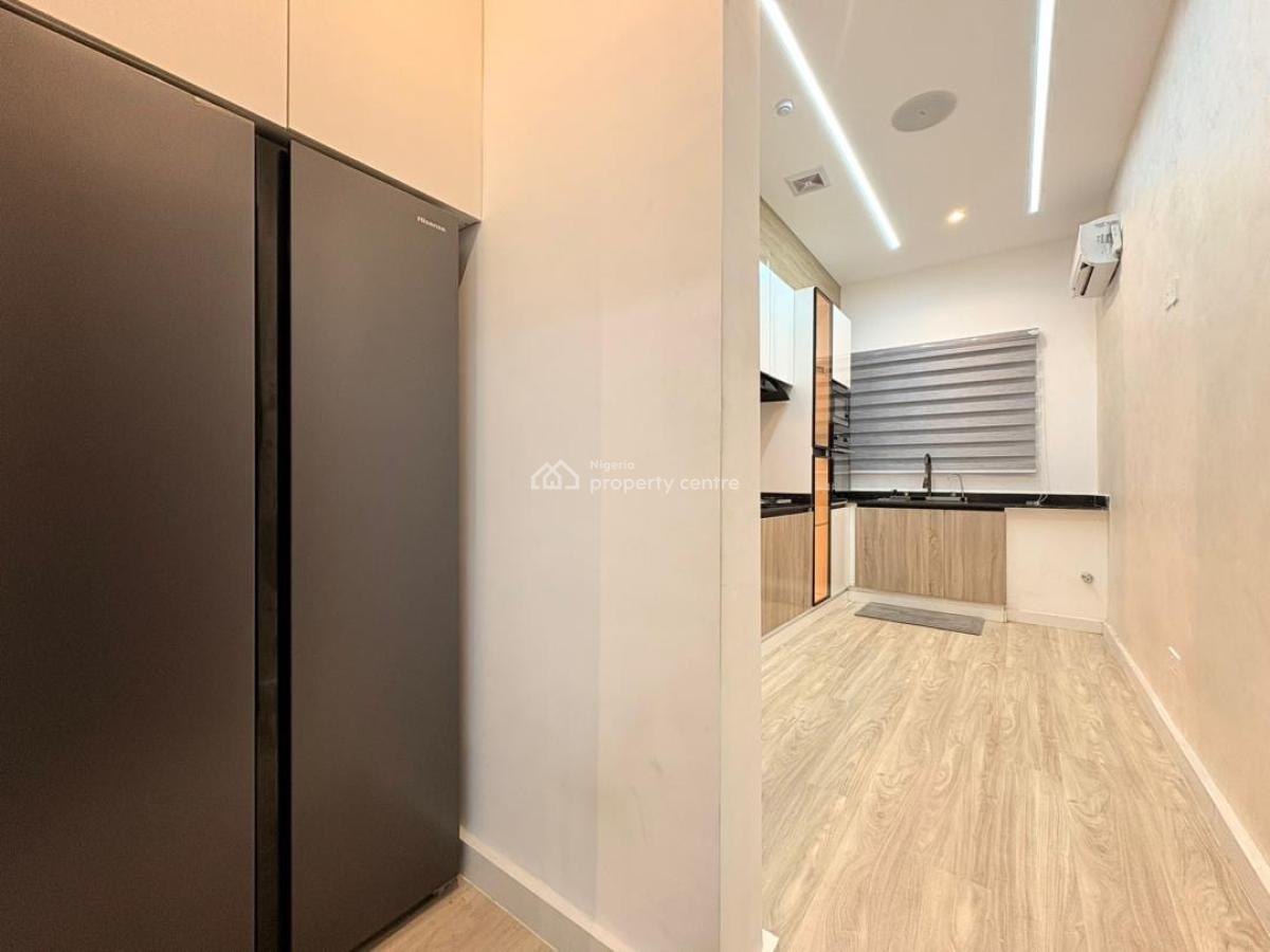 Luxury 2 Bedroom Apartment with Pool, Gym, Ps5, Ikate, Lekki, Lagos, Flat / Apartment Short Let