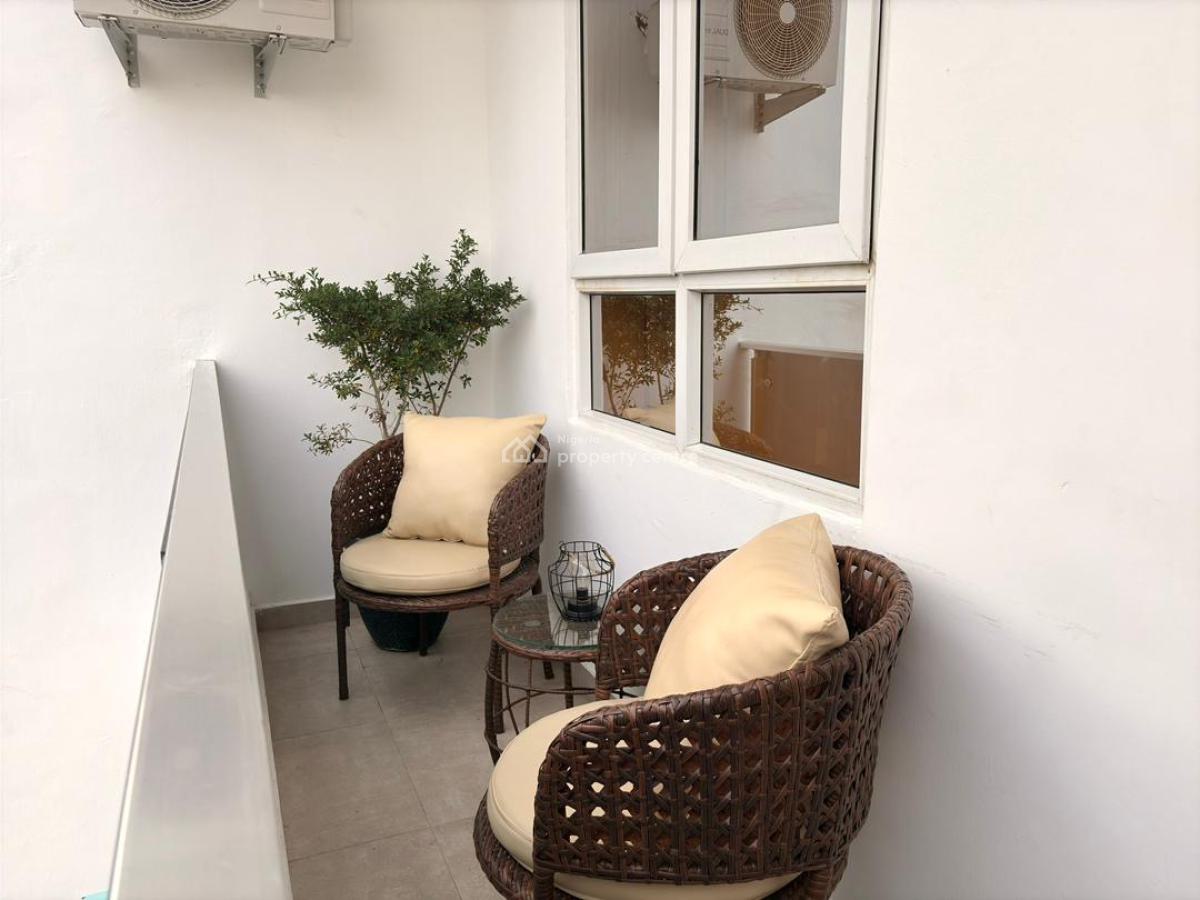 Luxury 2 Bedroom Apartment with Pool, Gym, Ps5, Ikate, Lekki, Lagos, Flat / Apartment Short Let