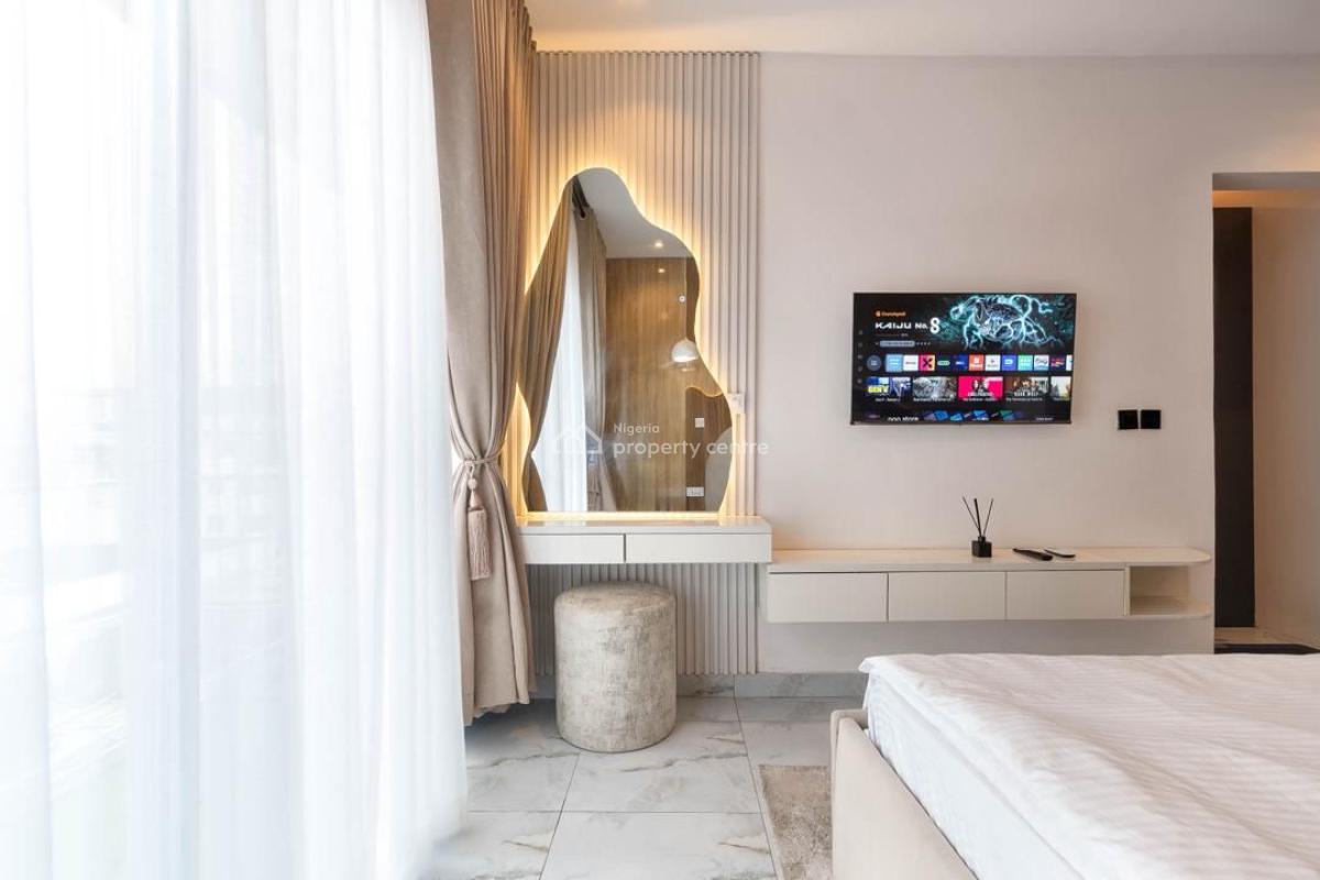 Luxury 2 Bedroom Apartment with Pool Ps5 Balcony Mini Bar, Lekki Phase 1, Lekki, Lagos, Flat / Apartment Short Let
