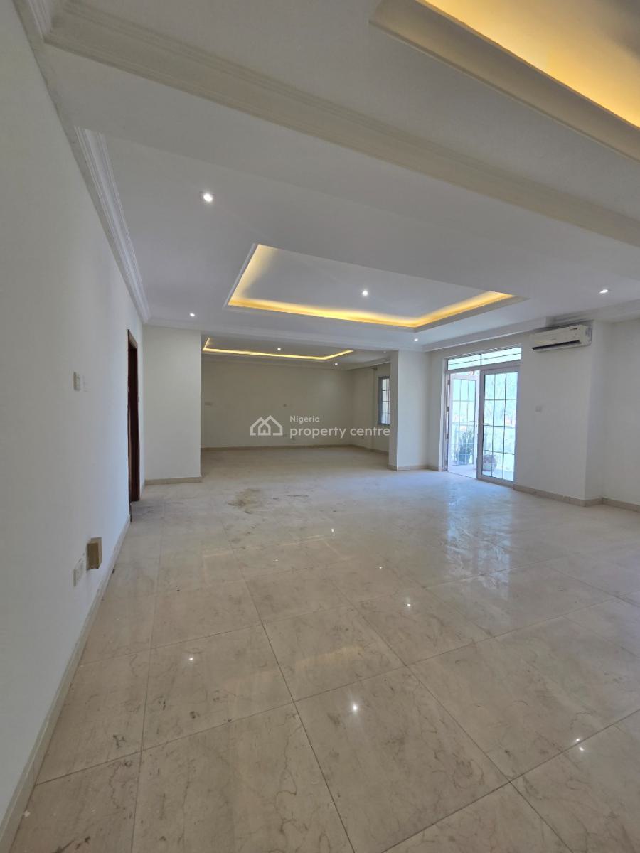 a Newly  Renovated 3 Bedroom  Apartment  with a Room Bq, Oniru, Victoria Island (vi), Lagos, Flat / Apartment for Rent