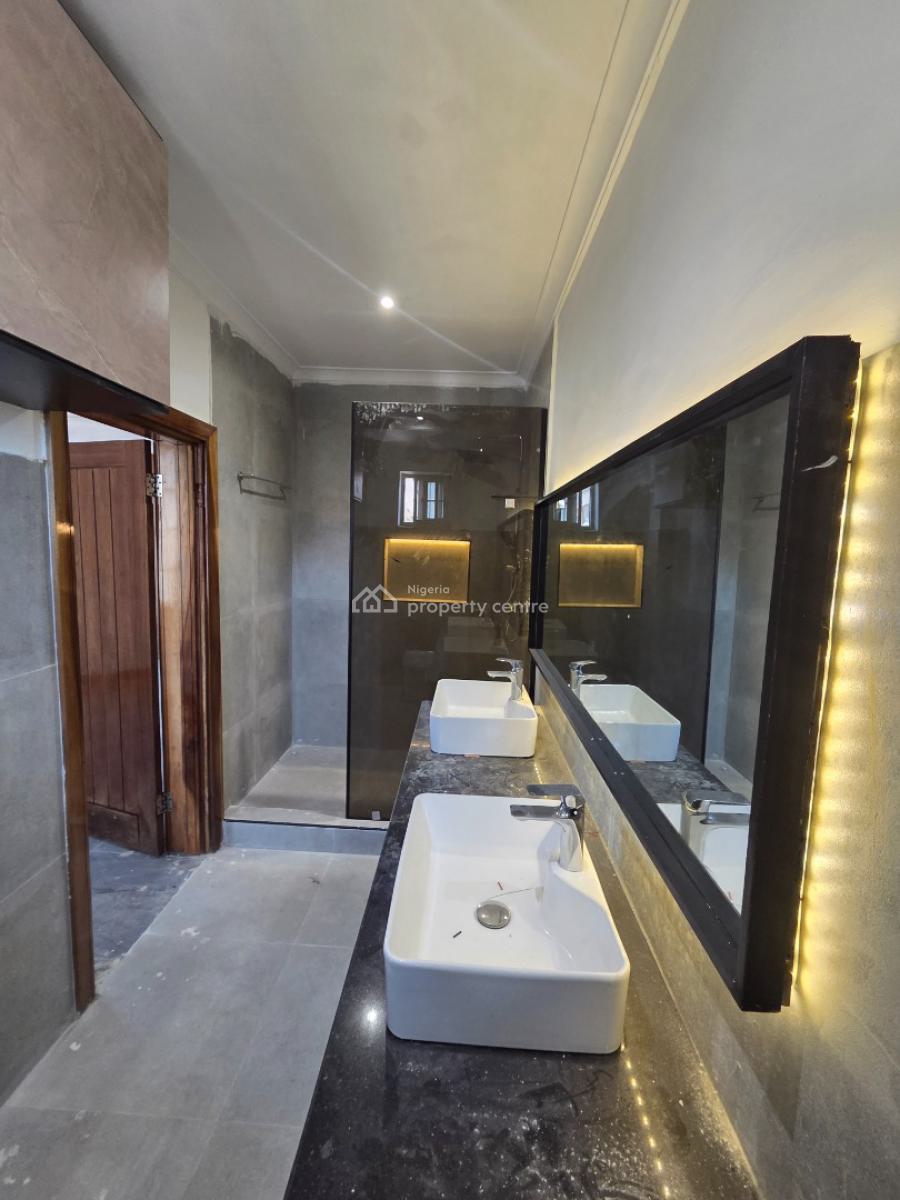 a Newly  Renovated 3 Bedroom  Apartment  with a Room Bq, Oniru, Victoria Island (vi), Lagos, Flat / Apartment for Rent