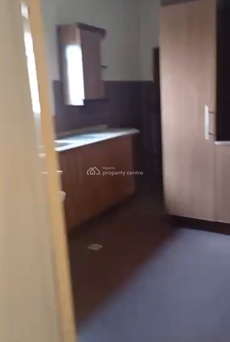 Clean Service 3 Bedroom Flat, Tarred Rd, 2nd Floor, Main, Jabi, Abuja, Flat / Apartment for Rent