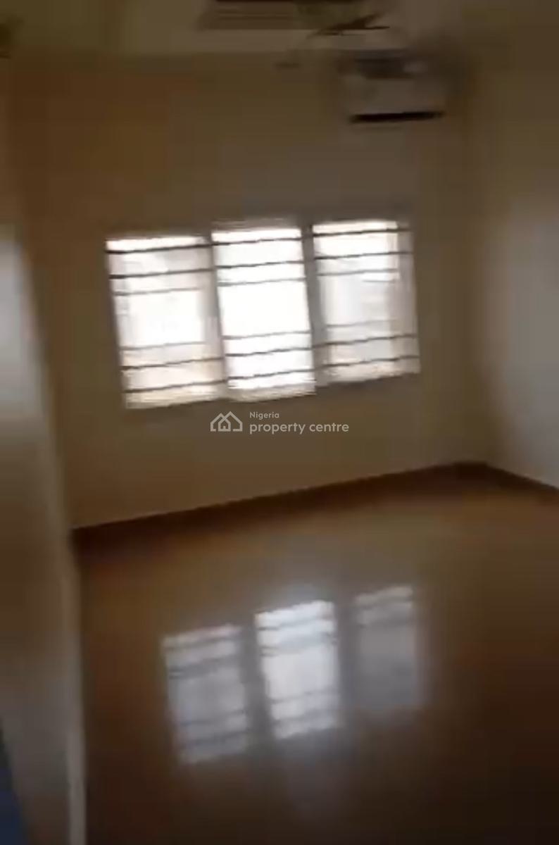 Clean Service 3 Bedroom Flat, Tarred Rd, 2nd Floor, Main, Jabi, Abuja, Flat / Apartment for Rent