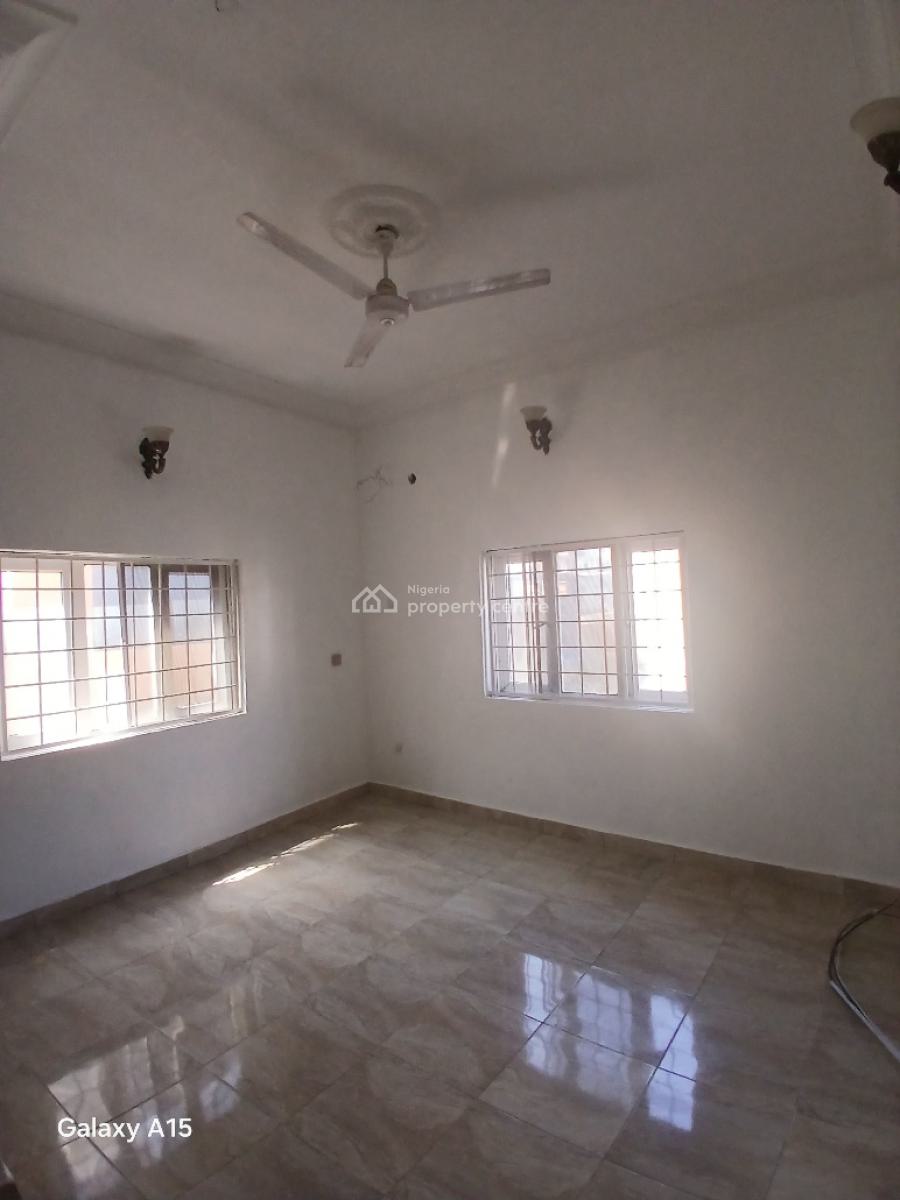 Well Built 3 Bedrooms Flat, Gilmor Axis, Jahi, Abuja, Flat / Apartment for Rent