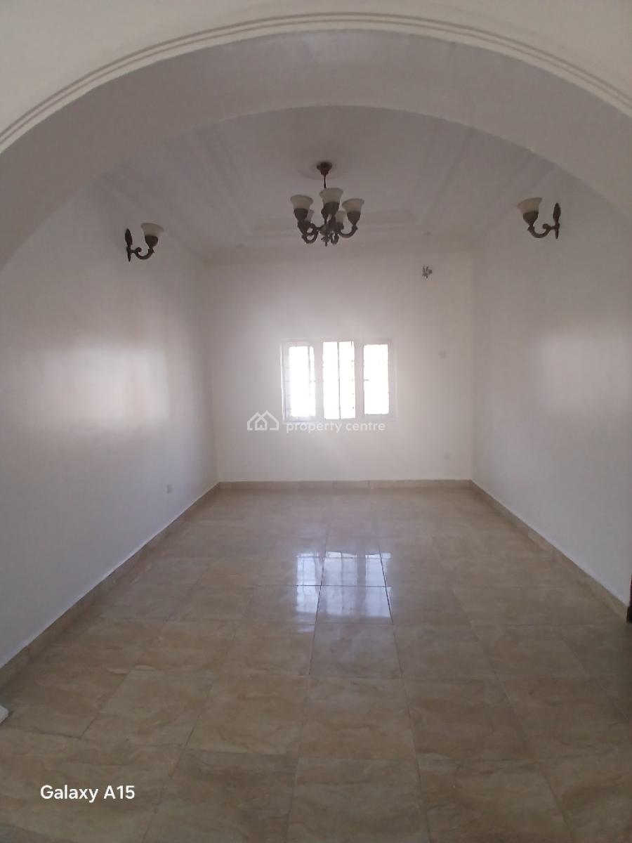 Well Built 3 Bedrooms Flat, Gilmor Axis, Jahi, Abuja, Flat / Apartment for Rent