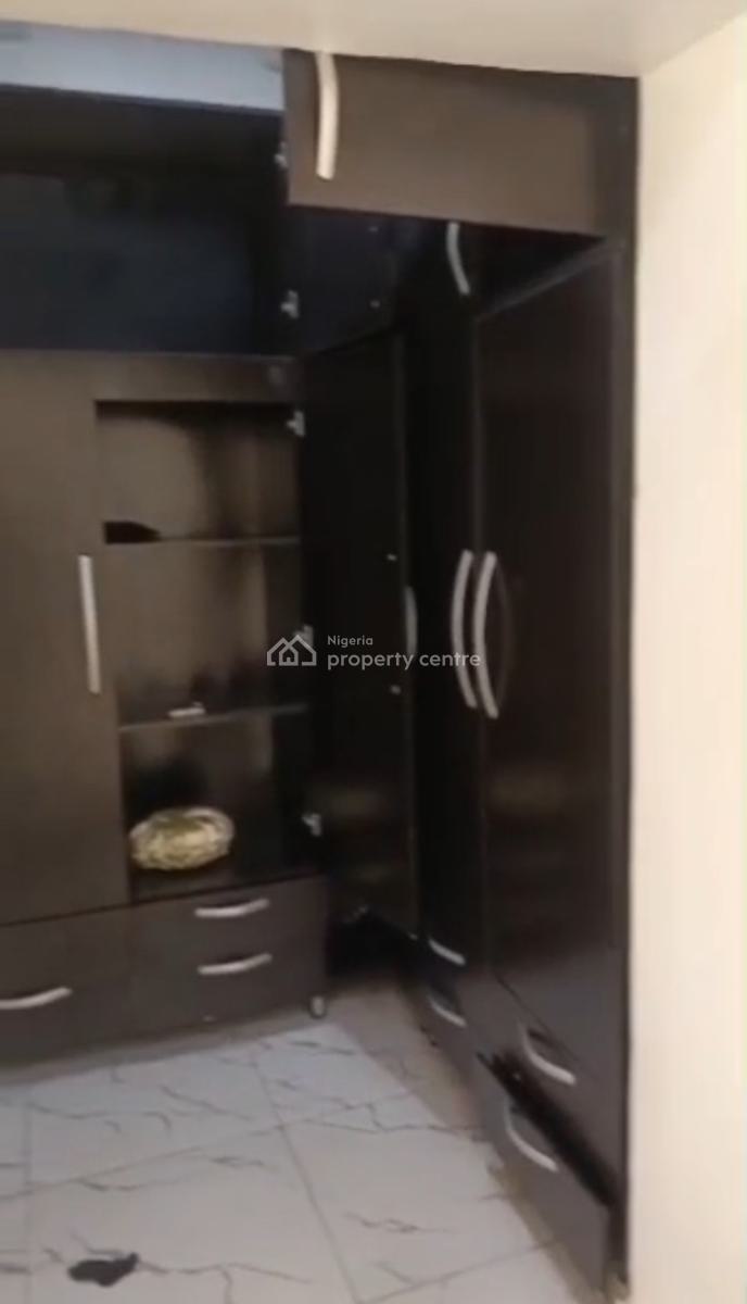 Super Clean 3 Bedroom Flat, Ground Floor, Tarred Rd, Wuye Main, Wuye, Abuja, Flat / Apartment for Rent