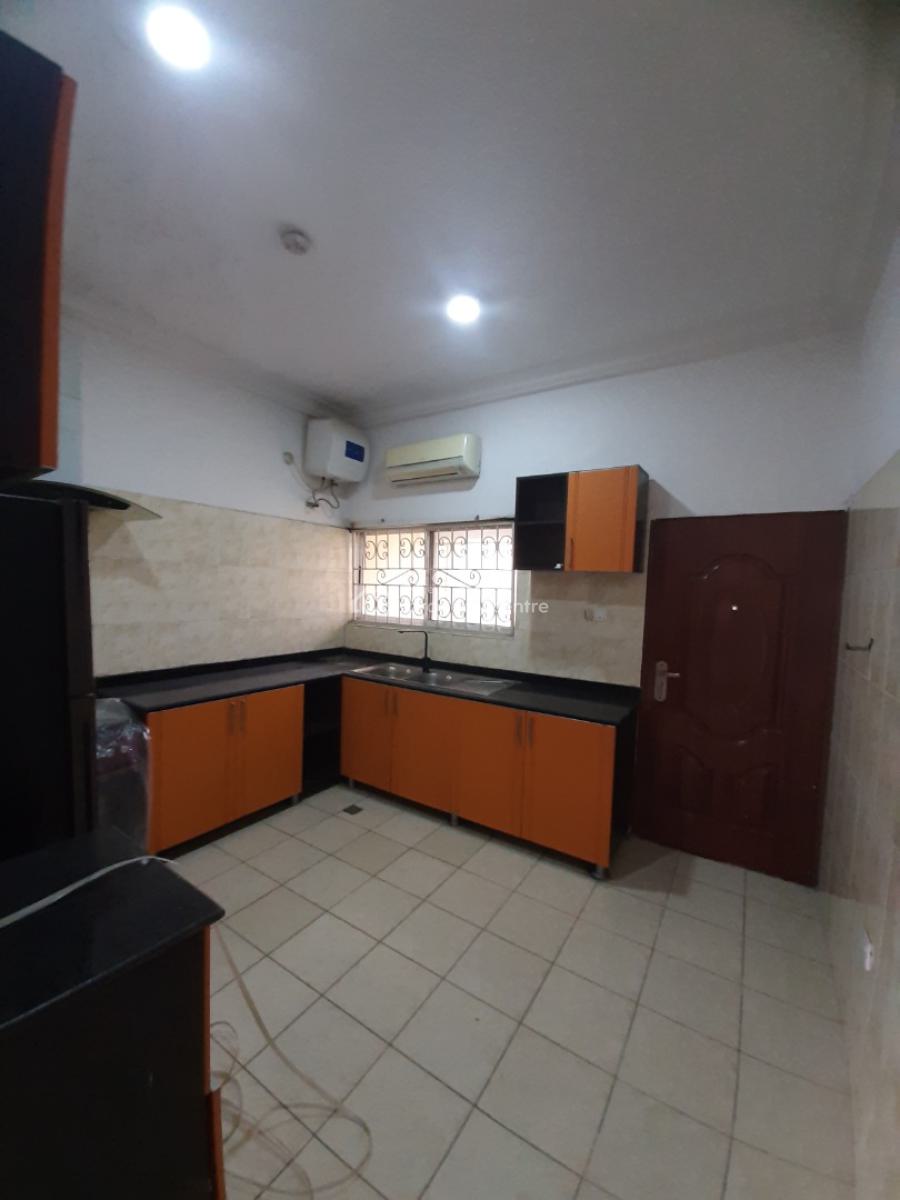 3 Bedroom Flat, Lekki Phase 1, Lekki, Lagos, Flat / Apartment for Rent