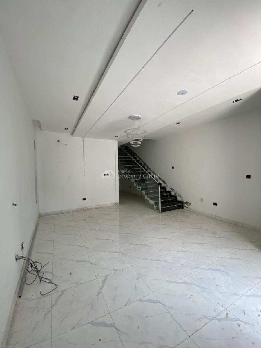 Your Dream Duplex Awaits --- Fully Fitted 4-bedroom Smart Home with Prem, Orchid Lekki Lagos, Lekki, Lagos, Semi-detached Duplex for Sale