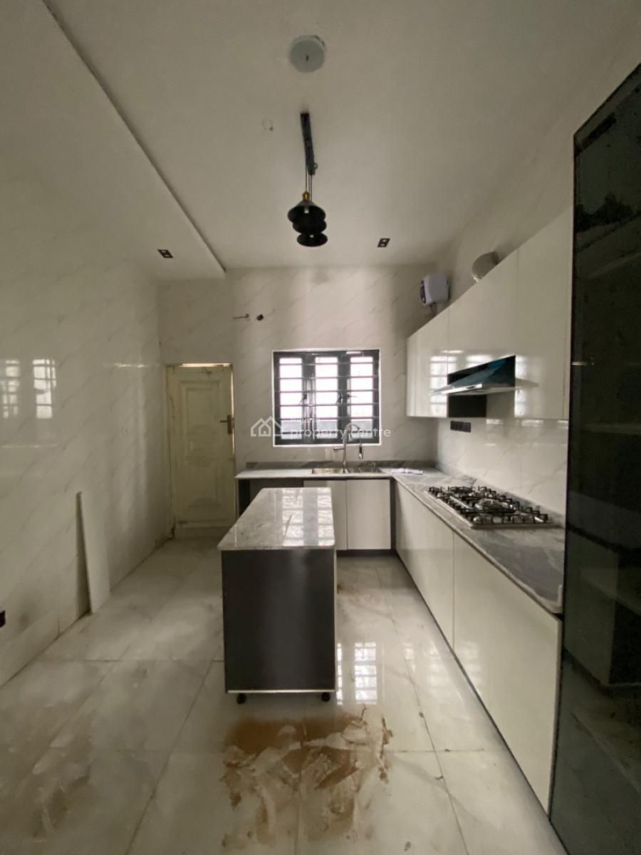 Your Dream Duplex Awaits --- Fully Fitted 4-bedroom Smart Home with Prem, Orchid Lekki Lagos, Lekki, Lagos, Semi-detached Duplex for Sale