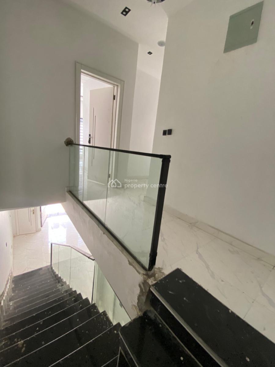 Your Dream Duplex Awaits --- Fully Fitted 4-bedroom Smart Home with Prem, Orchid Lekki Lagos, Lekki, Lagos, Semi-detached Duplex for Sale