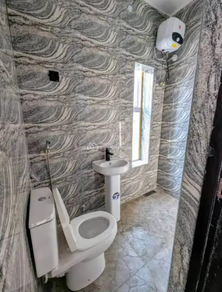 a Clean 6 Bedroom Detached Duplex, Stadium Road, Uyo, Akwa Ibom, Detached Duplex for Rent