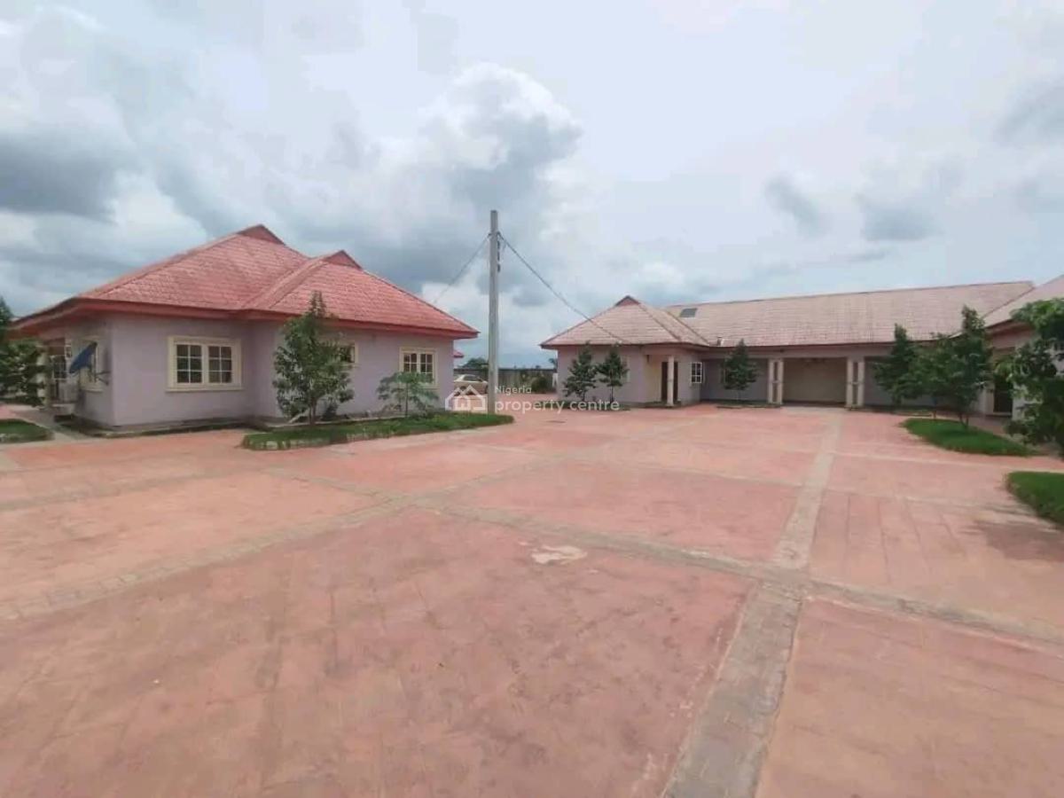 Spacious Self Contained Apartment, Nwaniba Road, Uyo, Akwa Ibom, House for Rent