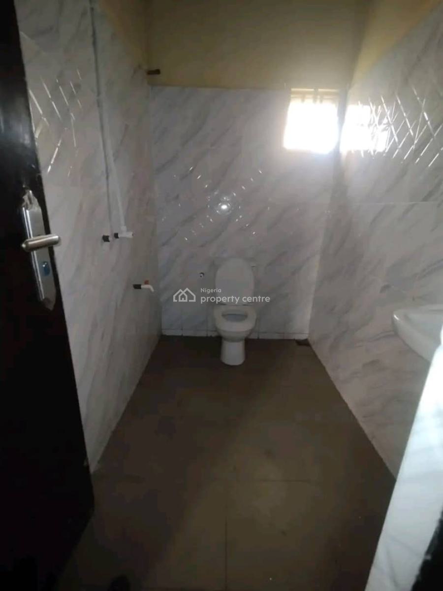 Spacious Self Contained Apartment, Nwaniba Road, Uyo, Akwa Ibom, House for Rent