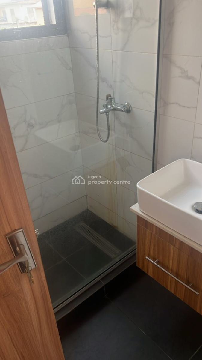 3 Bedrooms Flat with a Room Bq, Morgan Estate 1, Ojodu, Lagos, Flat / Apartment for Rent