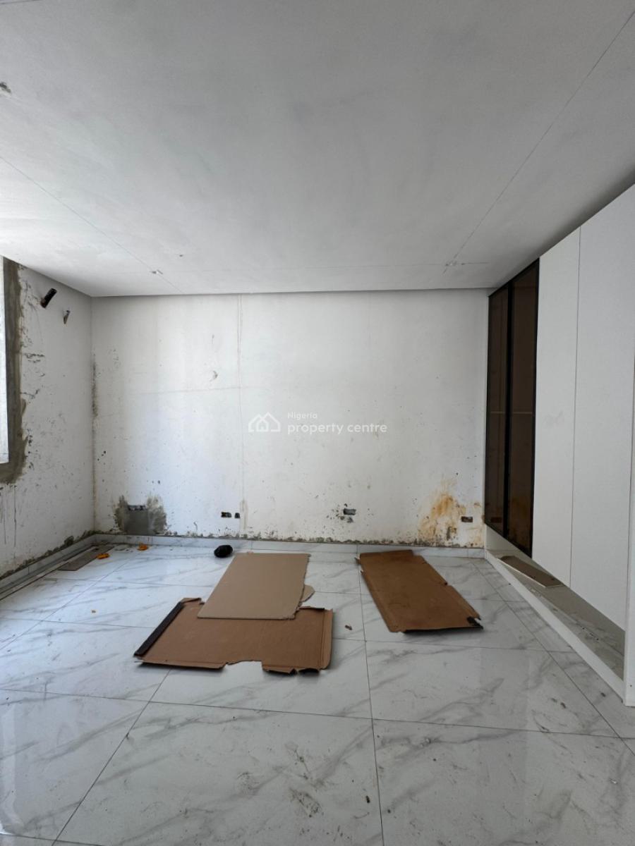 Thoughtfully Finished 2 Bedroom Apartment + Pool, Bq, Lekki Phase 1, Lekki, Lagos, Flat / Apartment for Sale