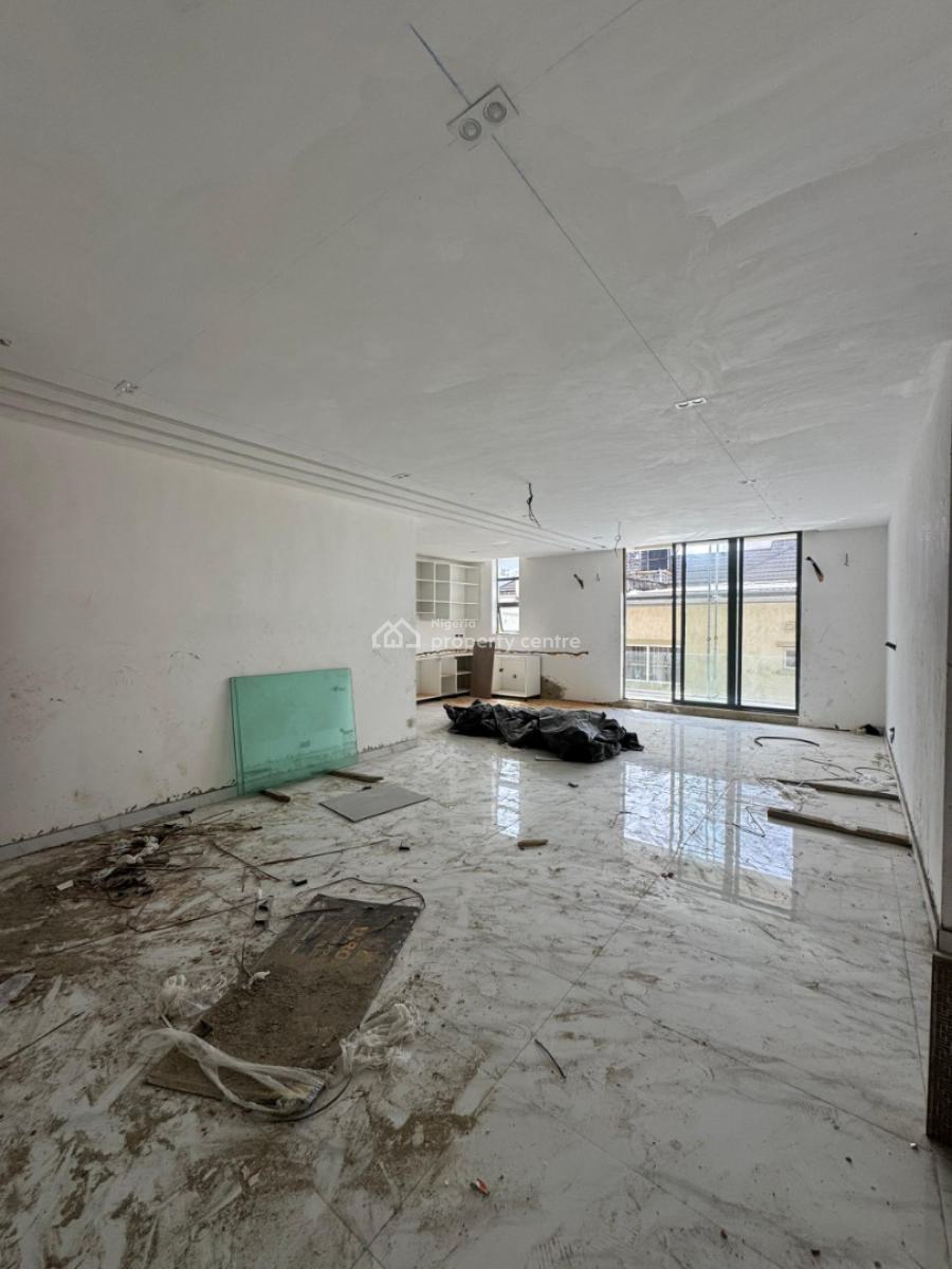 Thoughtfully Finished 2 Bedroom Apartment + Pool, Bq, Lekki Phase 1, Lekki, Lagos, Flat / Apartment for Sale