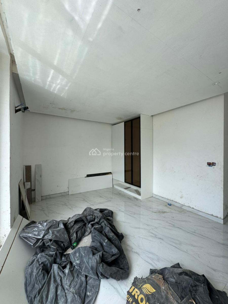 Thoughtfully Finished 2 Bedroom Apartment + Pool, Bq, Lekki Phase 1, Lekki, Lagos, Flat / Apartment for Sale