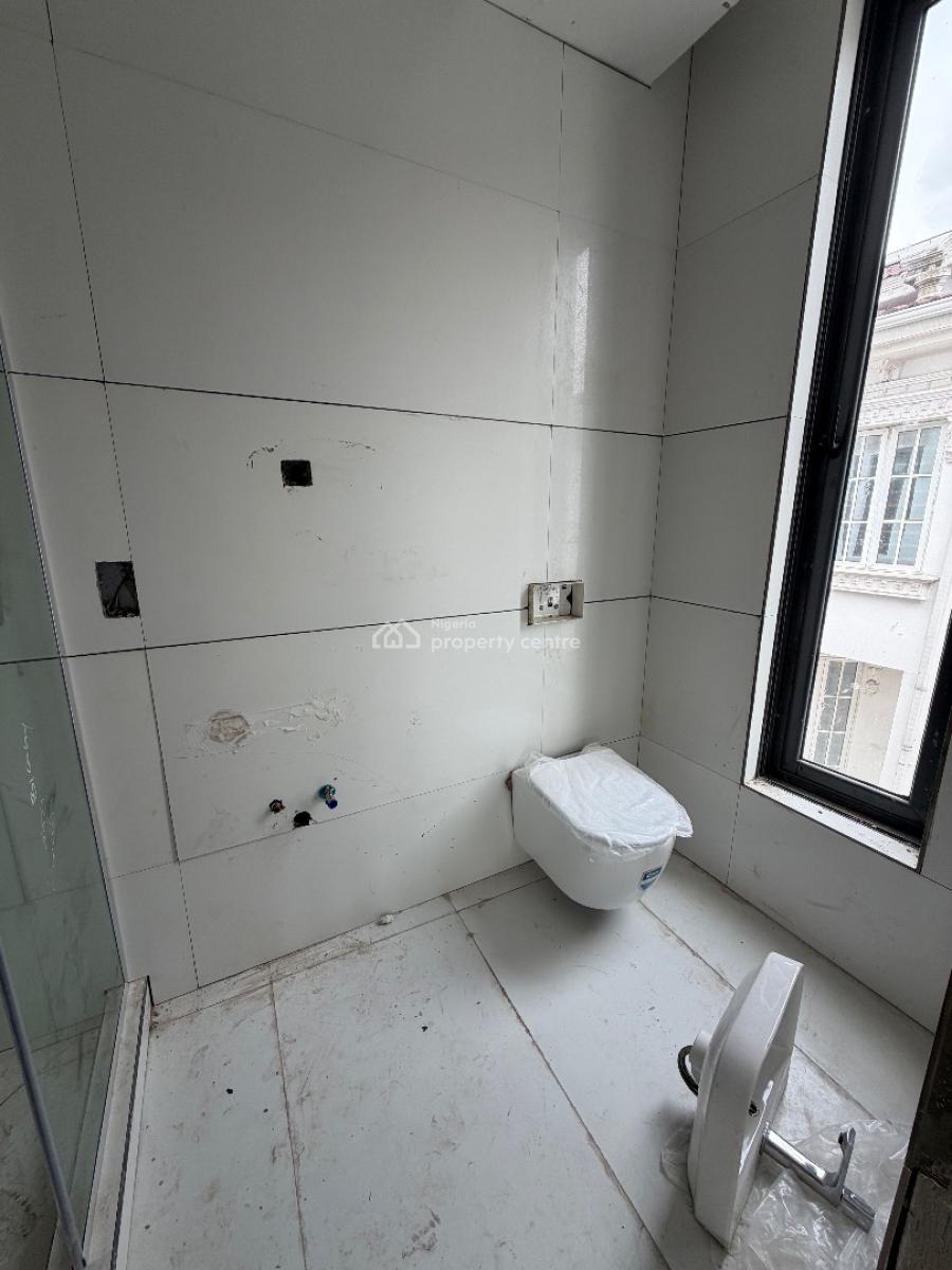 Spacious 5 Bedroom Fully Detached House with Pool, Royal Garden Estate, Ajah, Lagos, Detached Duplex for Sale