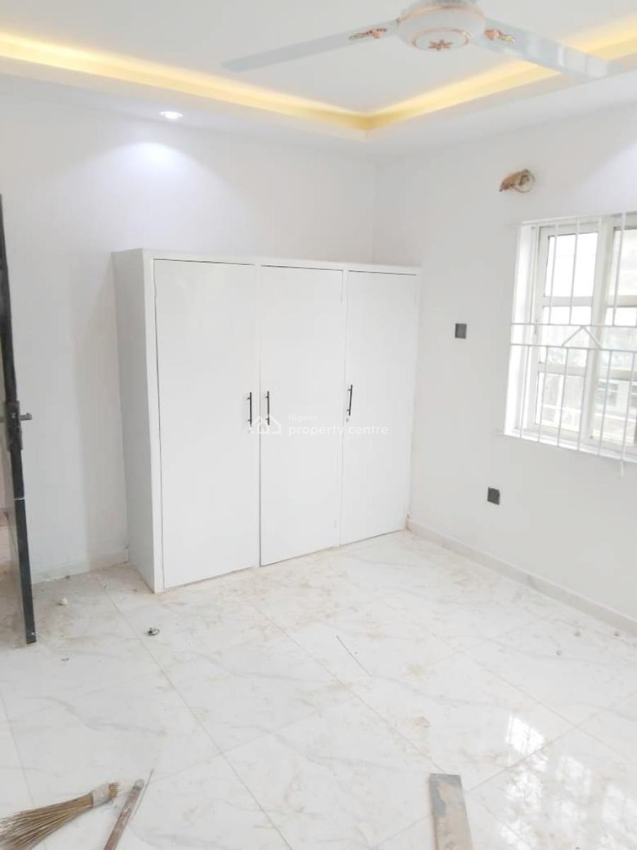 Luxury & Well Renovated 3 Bedroom Apartment, Gra Phase 1, Magodo, Lagos, Flat / Apartment for Rent