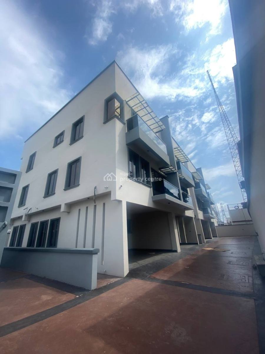 4 Bedroom Detached House with 2 Bq, Osapa, Lekki, Lagos, Detached Duplex for Sale