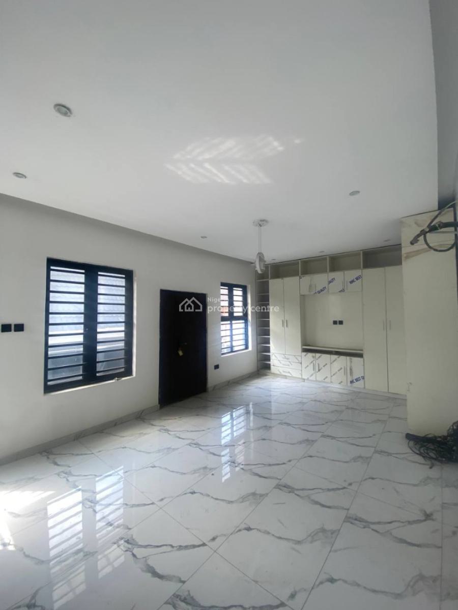 4 Bedroom Detached House with 2 Bq, Osapa, Lekki, Lagos, Detached Duplex for Sale