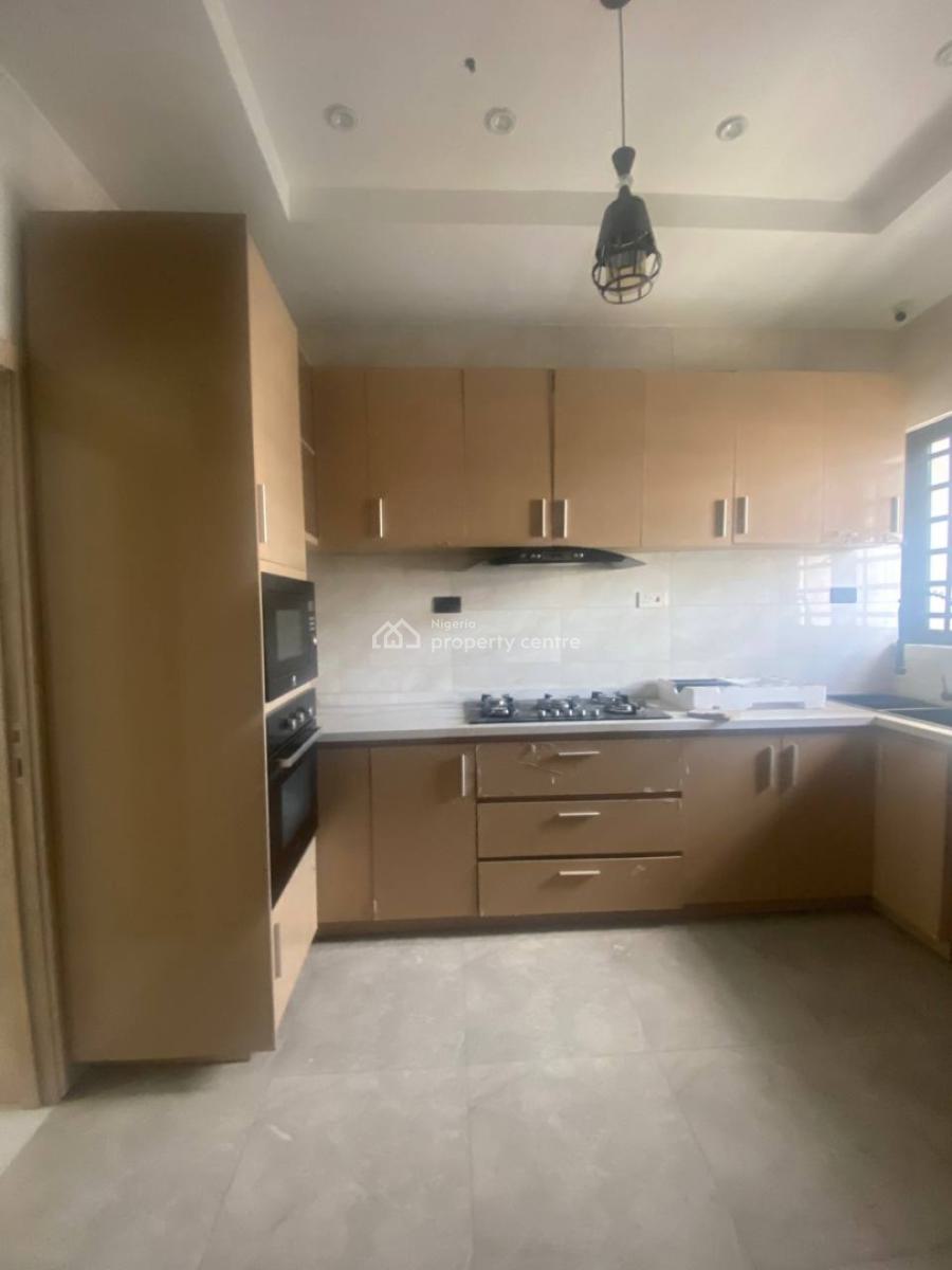 4 Bedroom Detached House with 2 Bq, Osapa, Lekki, Lagos, Detached Duplex for Sale