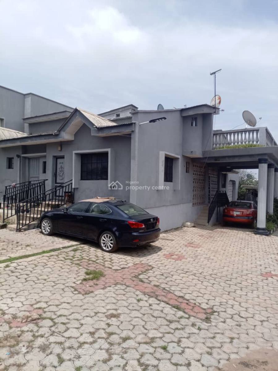 5 Bedroom Duplex with 3 Units Room and Parlour Self Contain, Tyre Bus Stop, Airport, Alakia, Ibadan, Oyo, Detached Duplex for Sale