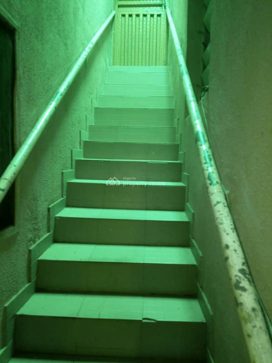 5 Bedroom Duplex with 3 Units Room and Parlour Self Contain, Tyre Bus Stop, Airport, Alakia, Ibadan, Oyo, Detached Duplex for Sale