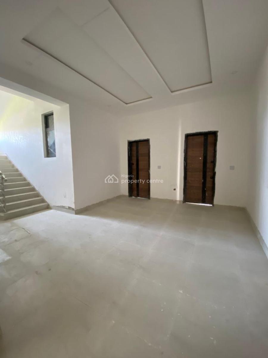 2 Bedroom Apartment, Lekki Phase 1, Lekki, Lagos, Block of Flats for Sale