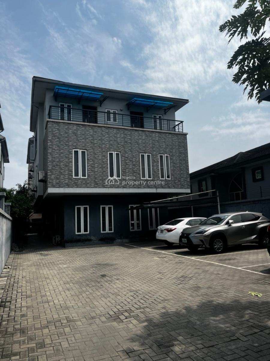 3 Bedroom Maisonnette with Standby Generator, Lekki Phase 1, Lekki, Lagos, Flat / Apartment for Rent