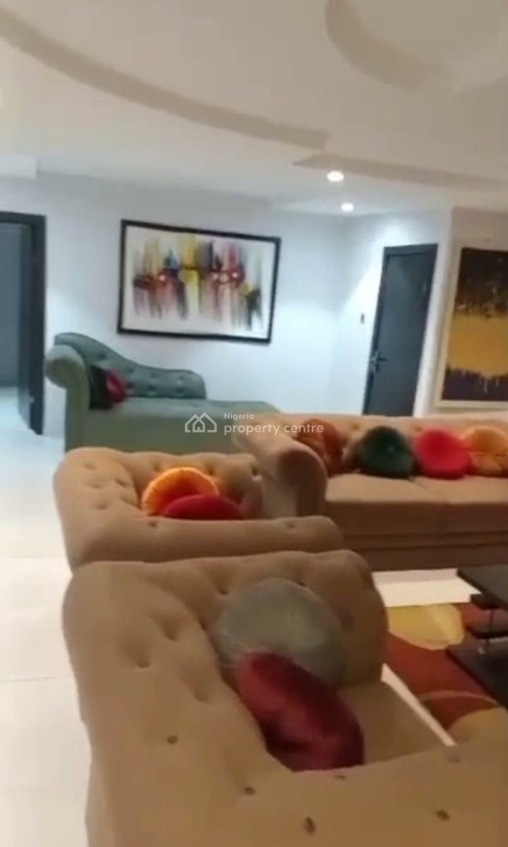 Well-finished and Furnished 3-bedroom Apartment (upstairs), Obanikoro, Shomolu, Lagos, Flat / Apartment for Rent