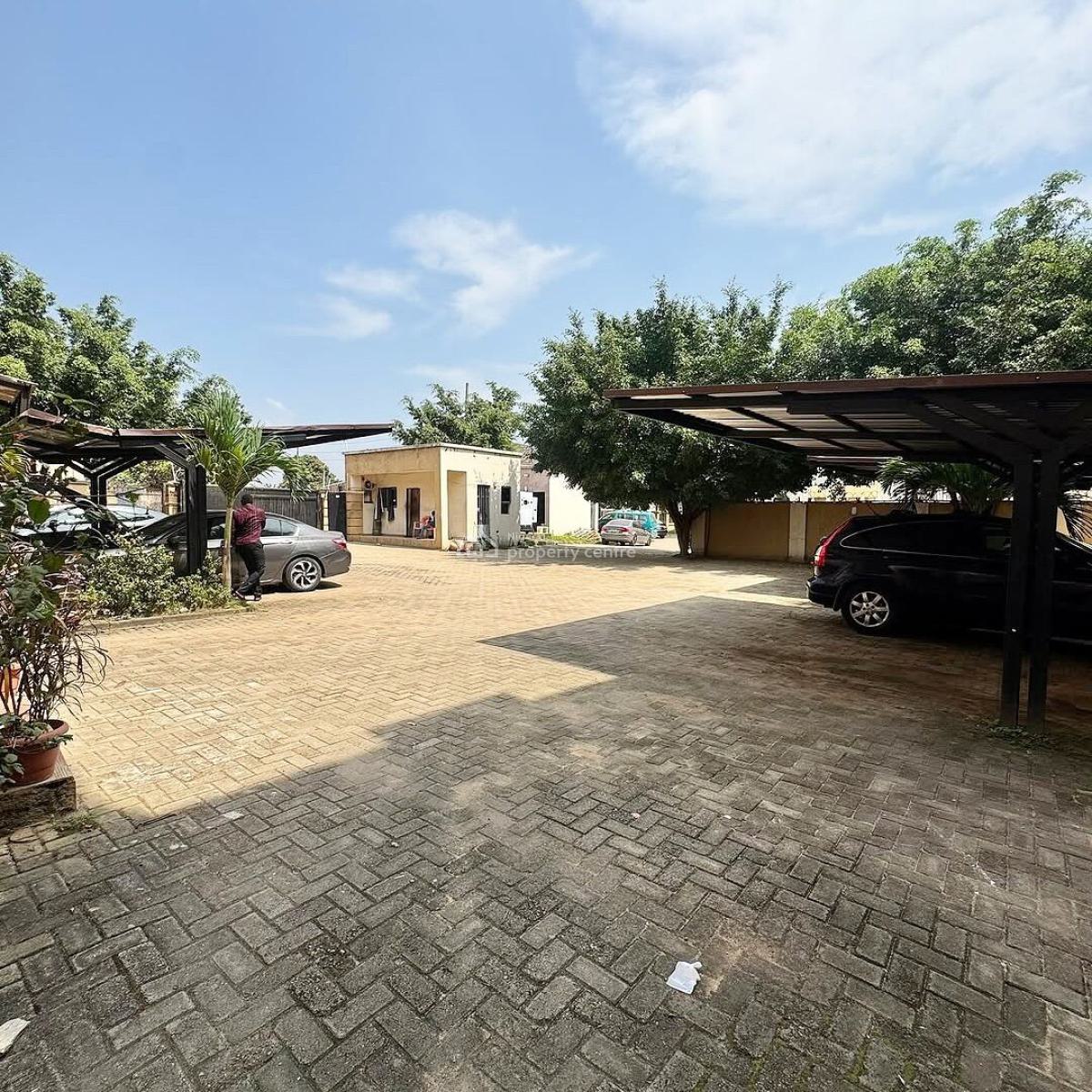 Beautifully Furnished Spacious 3 Bedroom Apartment, Life Camp, Abuja, Flat / Apartment for Sale