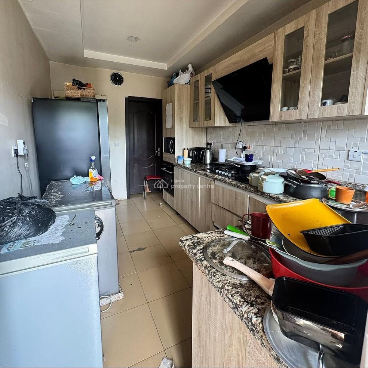 Beautifully Furnished Spacious 3 Bedroom Apartment, Life Camp, Abuja, Flat / Apartment for Sale