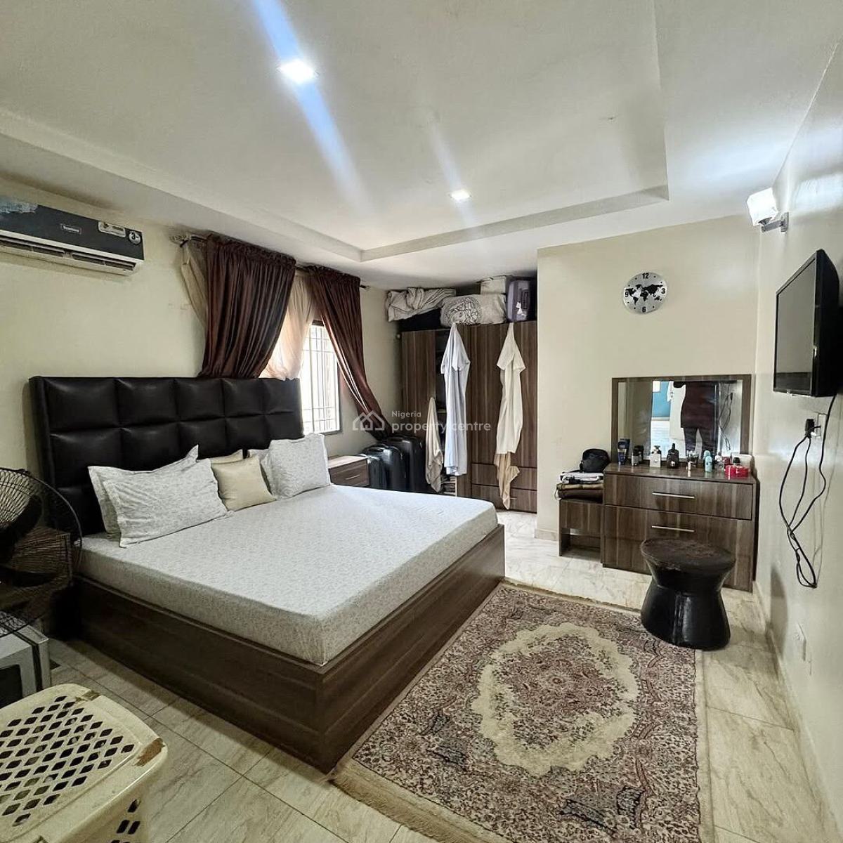 Beautifully Furnished Spacious 3 Bedroom Apartment, Life Camp, Abuja, Flat / Apartment for Sale