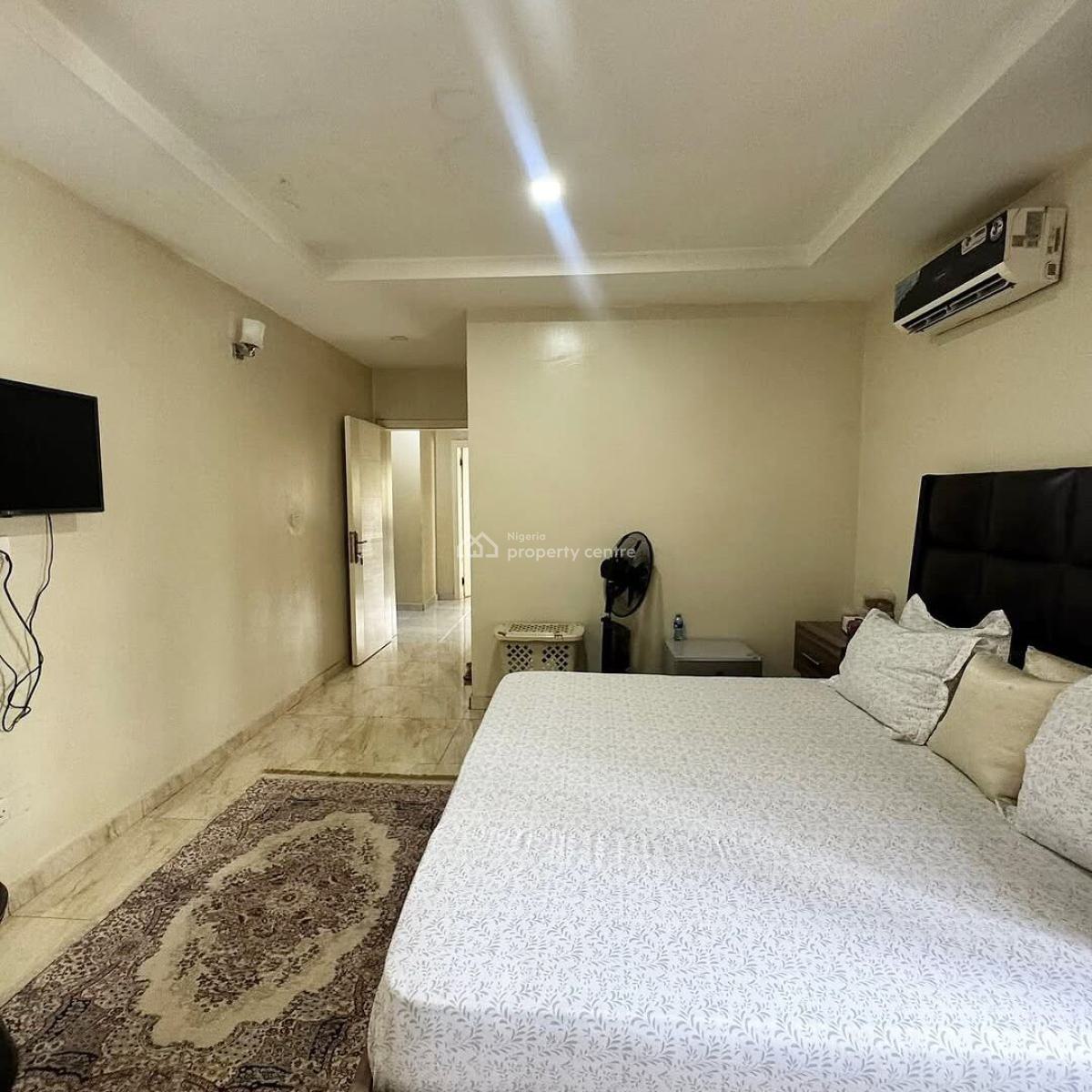 Beautifully Furnished Spacious 3 Bedroom Apartment, Life Camp, Abuja, Flat / Apartment for Sale