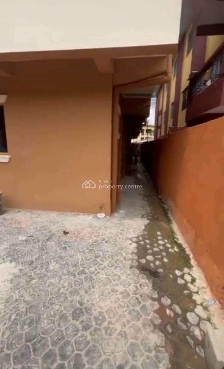 Decent Room Self Contained., Off Bajulaye Road, Shomolu, Lagos, Self Contain (single Rooms) for Rent