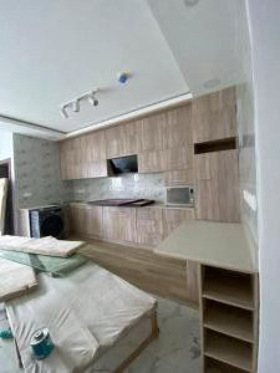 Spacious and Lovely 2 Bedroom Luxury Apartment, Periwinkle Estate, Lekki Phase 1, Lekki, Lagos, Flat / Apartment for Rent
