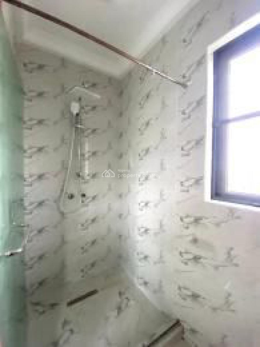 Spacious and Lovely 2 Bedroom Luxury Apartment, Periwinkle Estate, Lekki Phase 1, Lekki, Lagos, Flat / Apartment for Rent