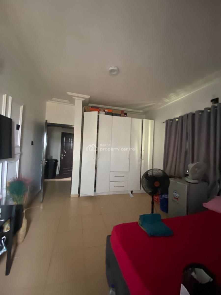 Standard Two Bedroom Flat, Lekki, Lagos, Flat / Apartment for Rent