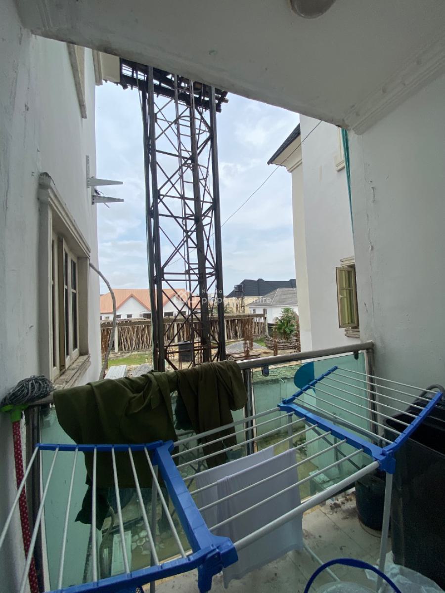 Standard Two Bedroom Flat, Lekki, Lagos, Flat / Apartment for Rent