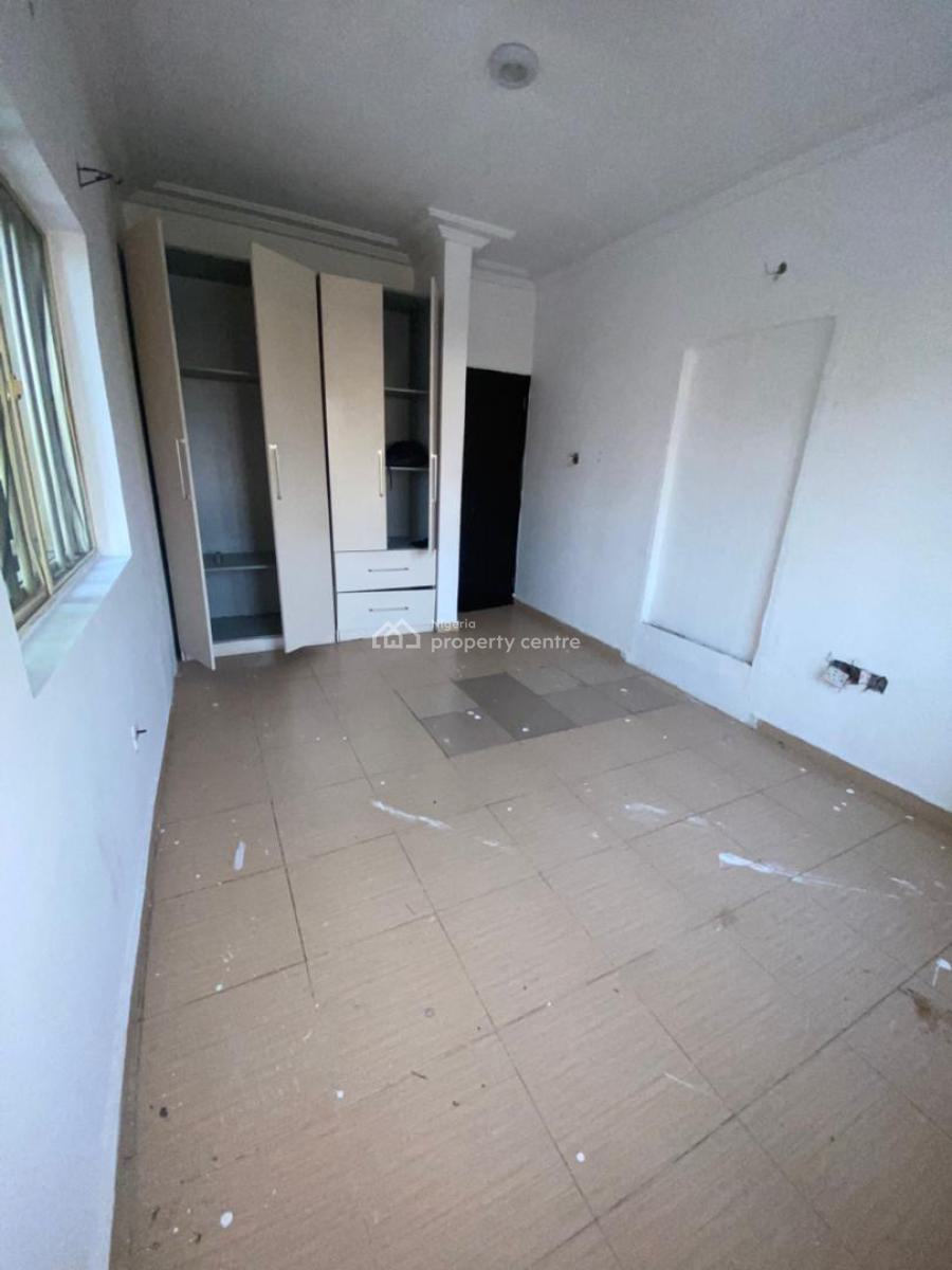 Standard Two Bedroom Flat, Lekki, Lagos, Flat / Apartment for Rent