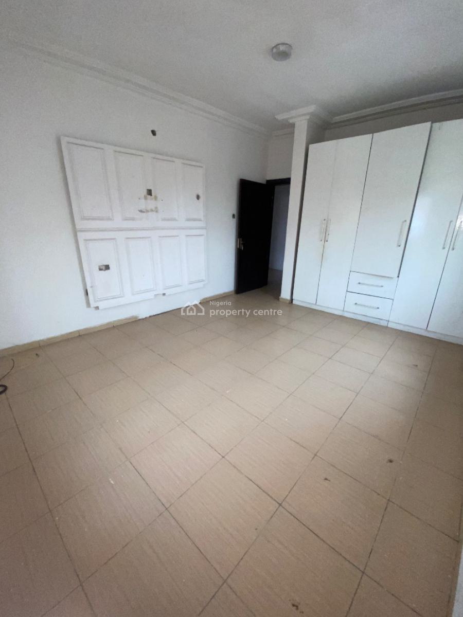 Standard Two Bedrooms Flat, Lekki, Lagos, Flat / Apartment for Rent
