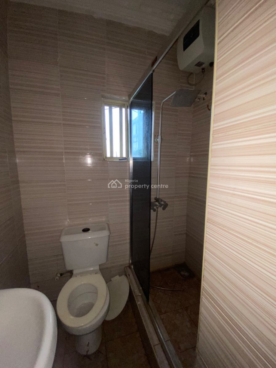 Standard Two Bedrooms Flat, Lekki, Lagos, Flat / Apartment for Rent