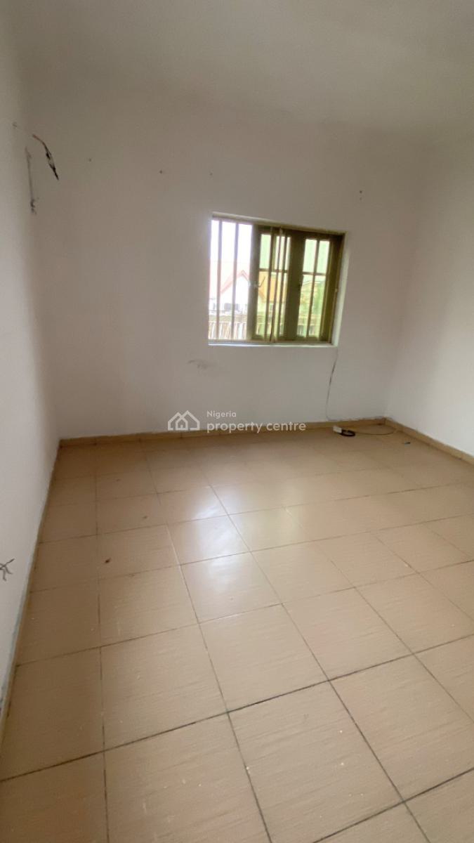 Standard Two Bedrooms Flat, Lekki, Lagos, Flat / Apartment for Rent