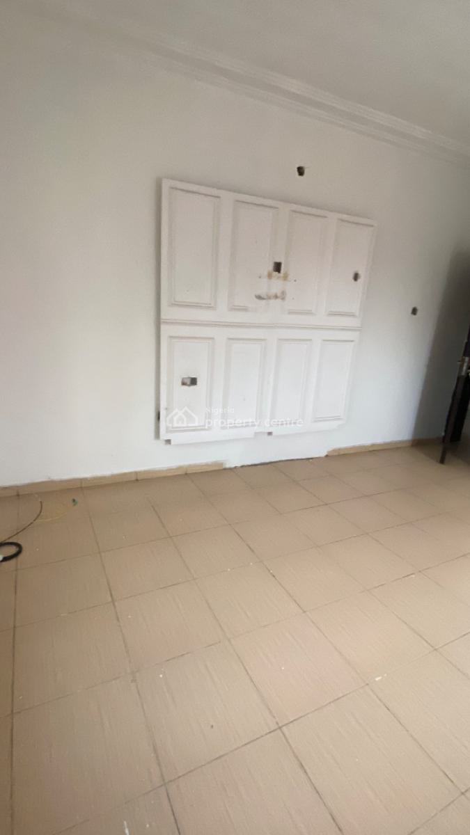 Standard Two Bedrooms Flat, Lekki, Lagos, Flat / Apartment for Rent